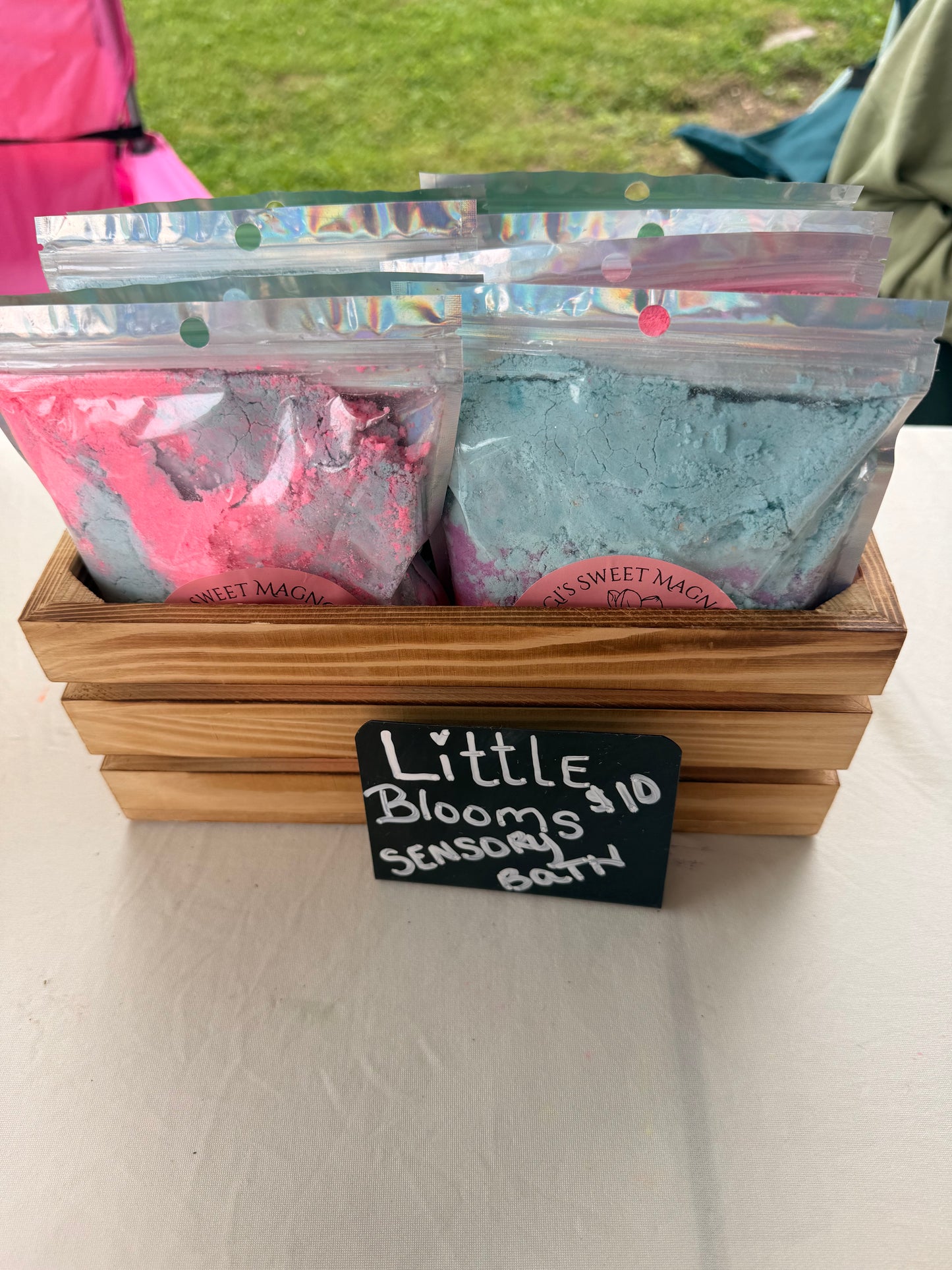 Little Blooms Fizzy Bath